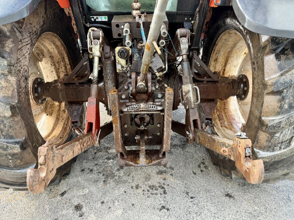 Tracteur NEW HOLLAND M100 - photo slide 7
