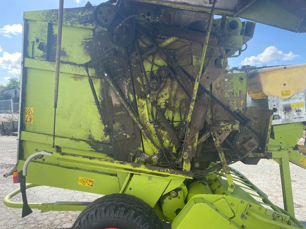 Presse balles rondes CLAAS Variant 180 - photo slide 9