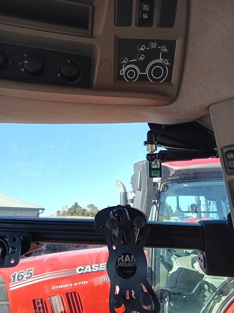 Tracteur CASE IH MAXXUM CVX 150 - photo slide 7