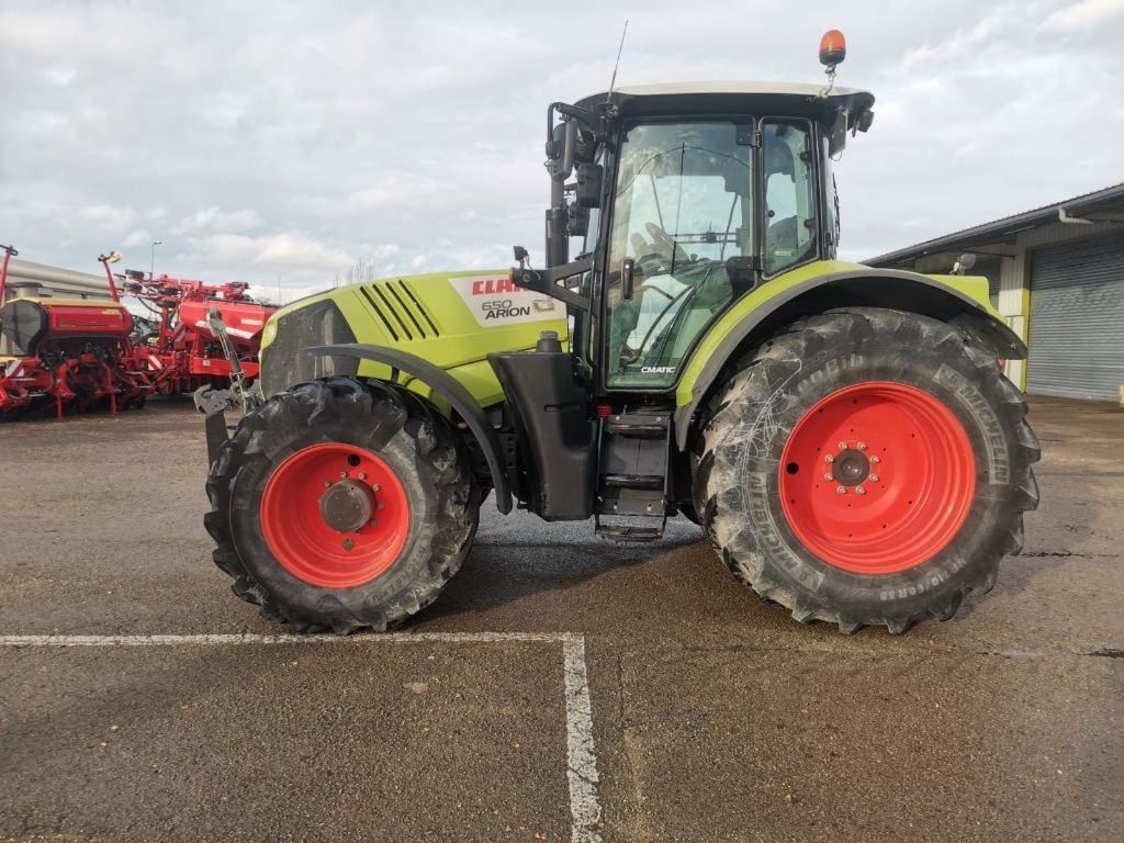 Tracteur CLAAS ARION 650 - photo slide 4