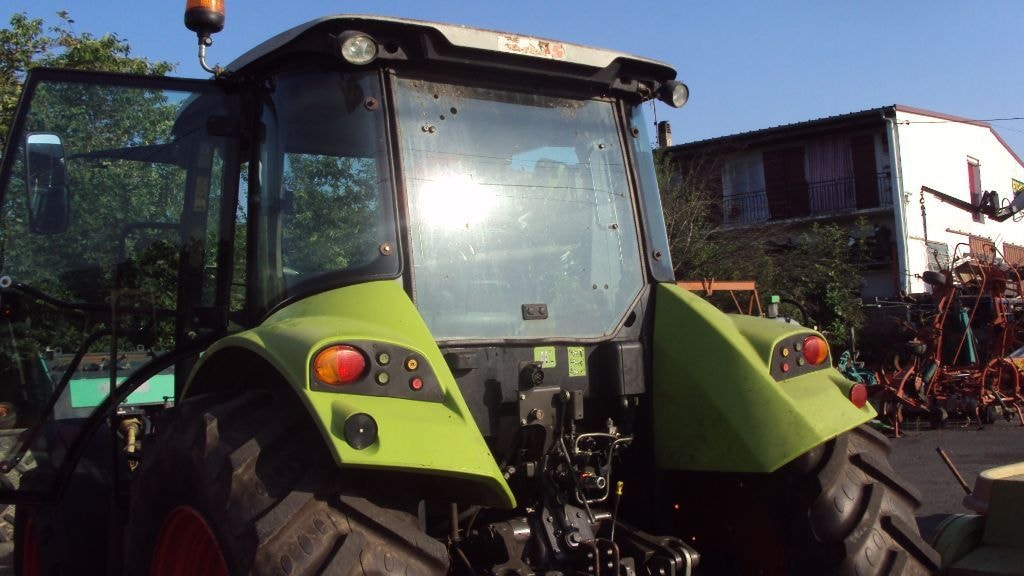 Tracteur CLAAS ARION 410 - photo slide 4