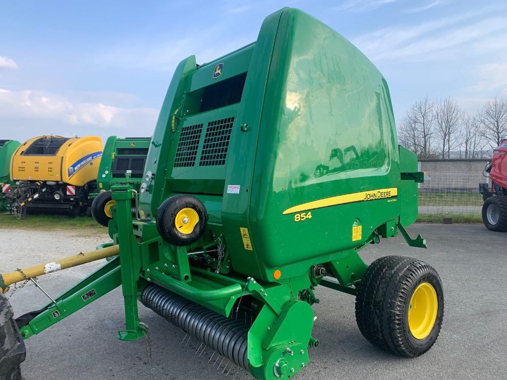 Presse balles rondes JOHN DEERE 854 Spécial Édition pic up 2.20m  - photo slide 10