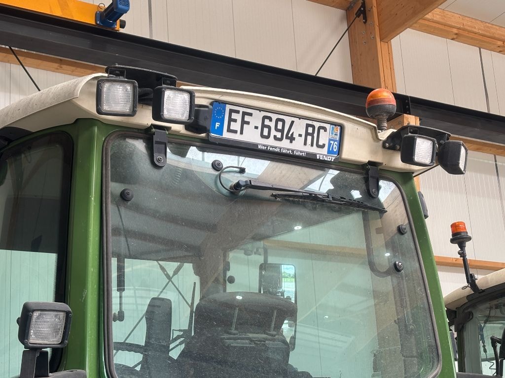 Tracteur FENDT 718 VARIO POWER - photo slide 3