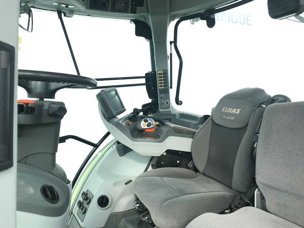 Tracteur CLAAS 530 CMATIC CEBIS - photo slide 9