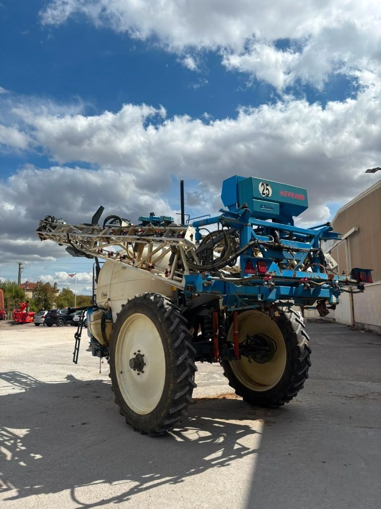 Pulverisateur EVRARD Meteor  +   4100 - photo slide 4
