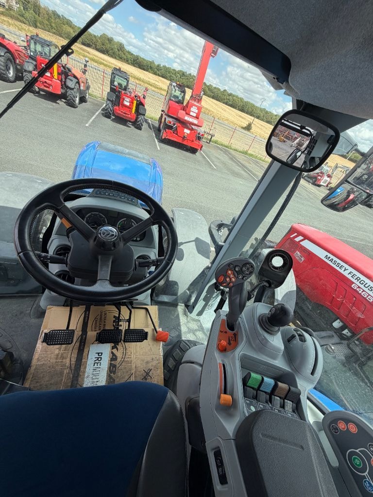 Tracteur NEW HOLLAND T7.190 - photo slide 4