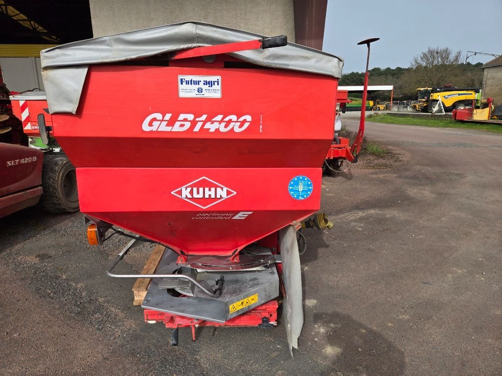 Epandeur engrais KUHN AXERA M/W GLB1400 - photo slide 5