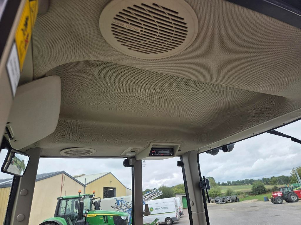 Tracteur JOHN DEERE 6155M - photo slide 9