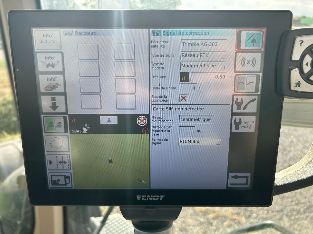 Tracteur FENDT 826 S4 PROFI PLUS - photo slide 11