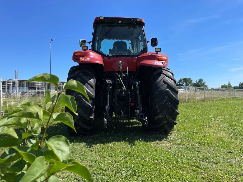 Tracteur CASE IH MAGNUM 260 - photo slide 12
