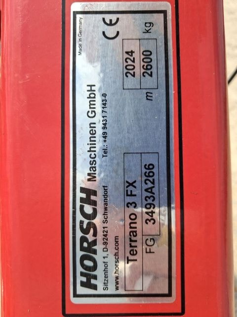 Dechaumeur HORSCH TERRANO 3FX - photo slide 6