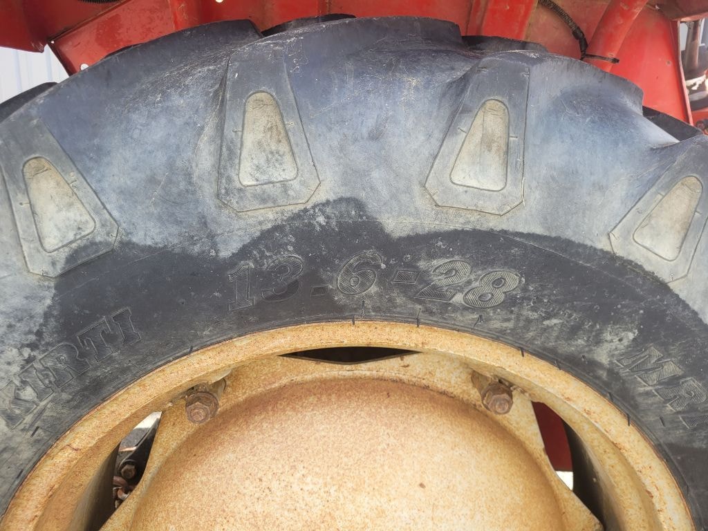 Tracteur MASSEY FERGUSON 245 - photo slide 16