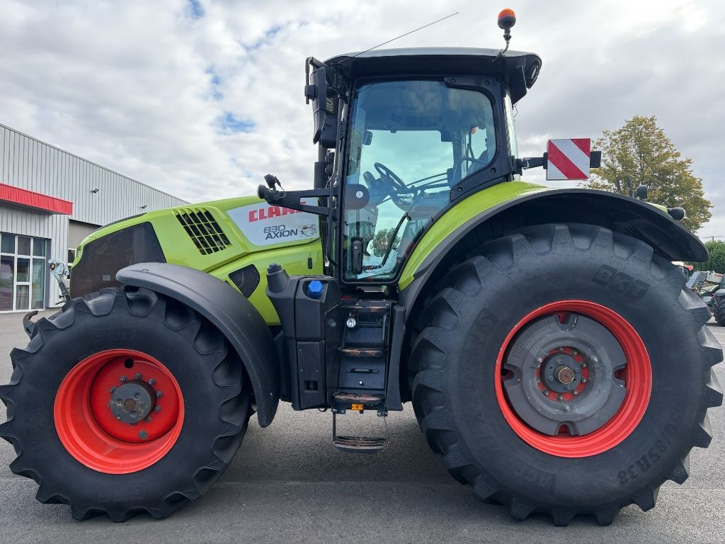 Tracteur CLAAS AXION 830 - photo slide 20