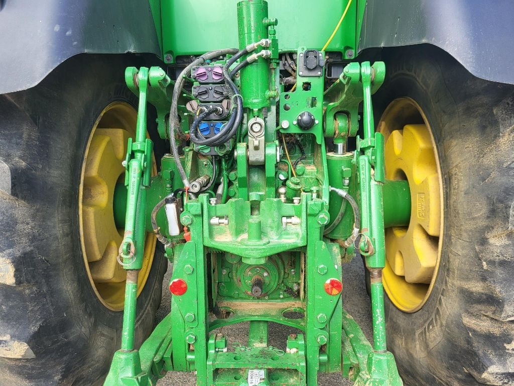 Tracteur JOHN DEERE 8320R - photo slide 6