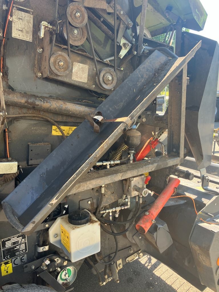 Presse balles rondes CLAAS ROLLANT 520 RC - photo slide 17