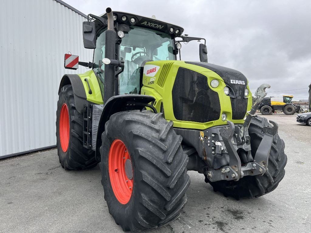 Tracteur CLAAS AXION 850 CEBIS  - photo slide 6