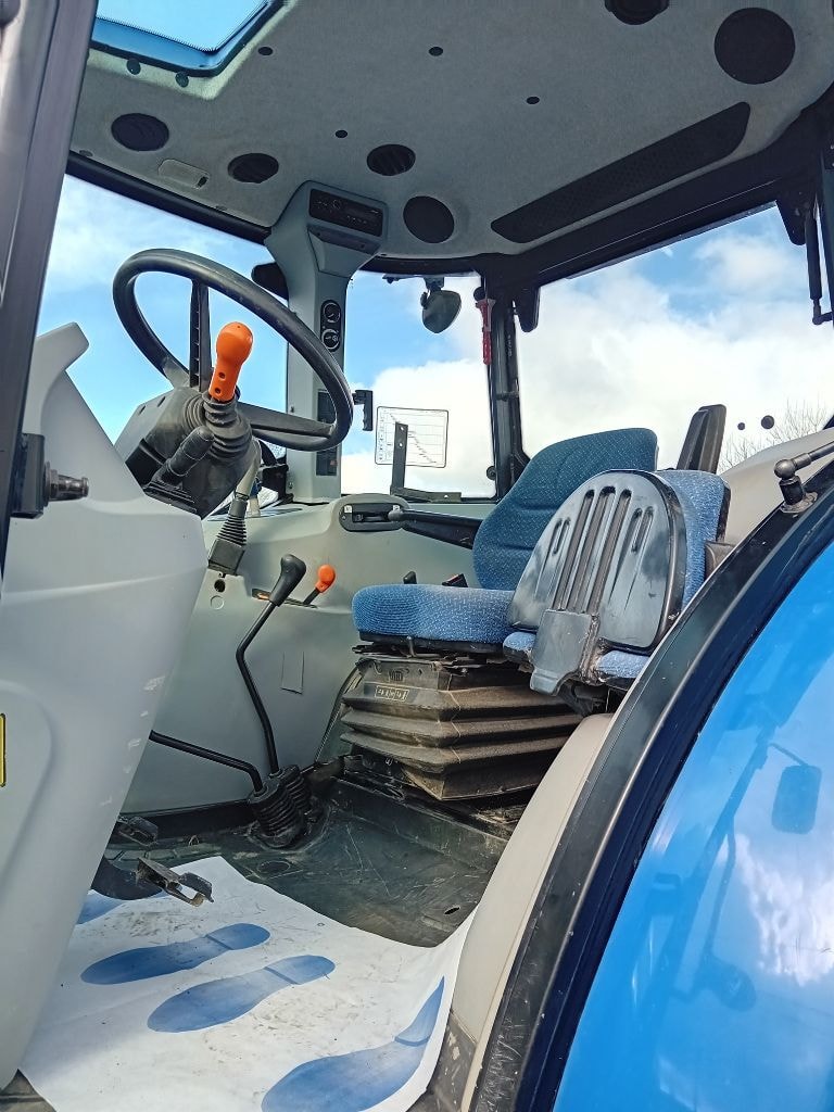 Tracteur NEW HOLLAND TD5.105 - photo slide 4