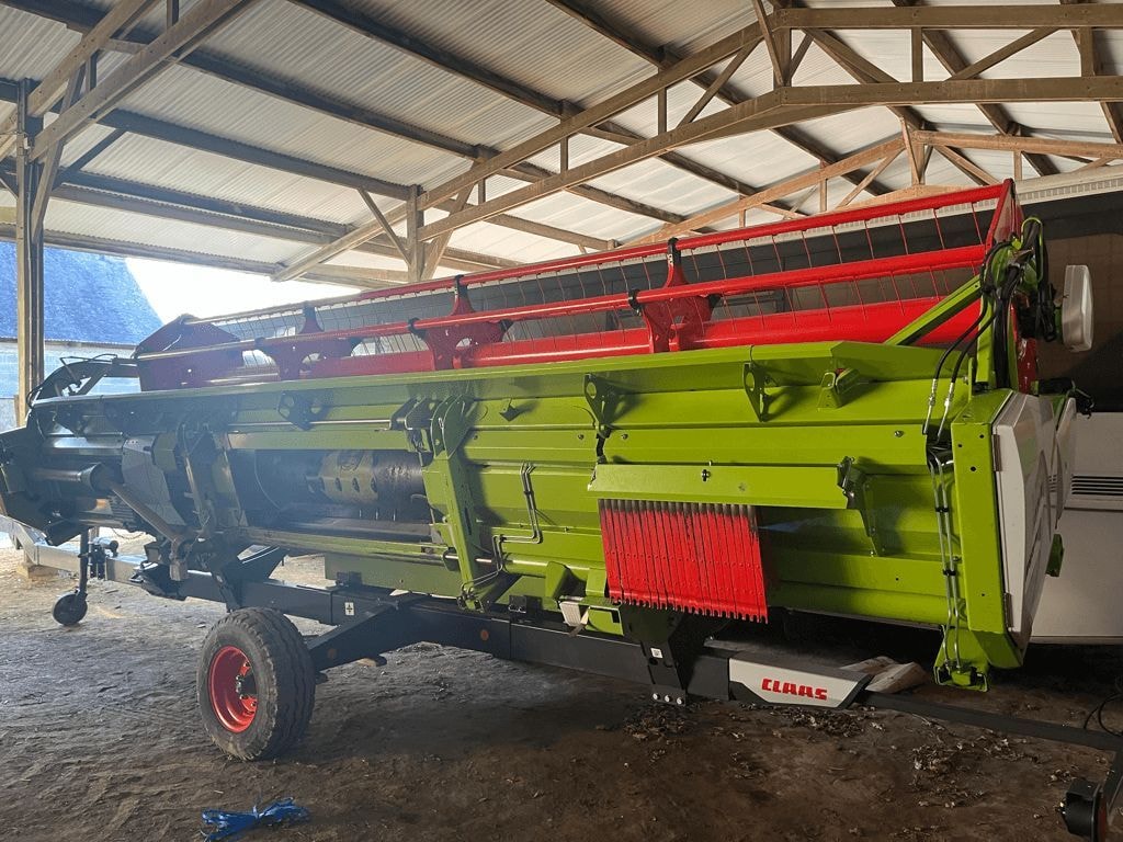 Moissonneuse CLAAS Trion 650 - photo slide 10