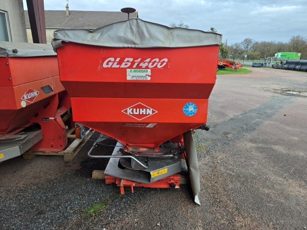 Epandeur engrais KUHN AXERA M/W GLB1400 - photo slide 18