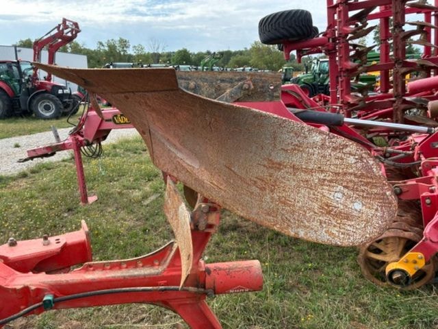 Charrue KUHN Multi master 121 - photo slide 5