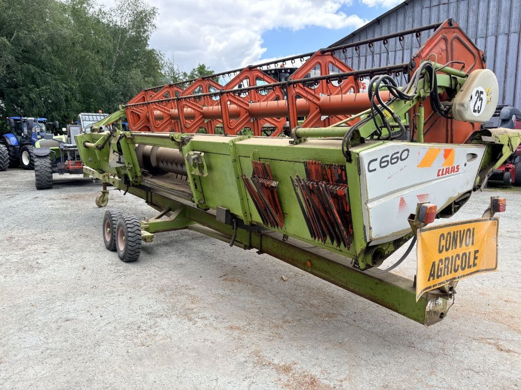 Moissonneuse CLAAS LEXION 550 2RM - photo slide 14