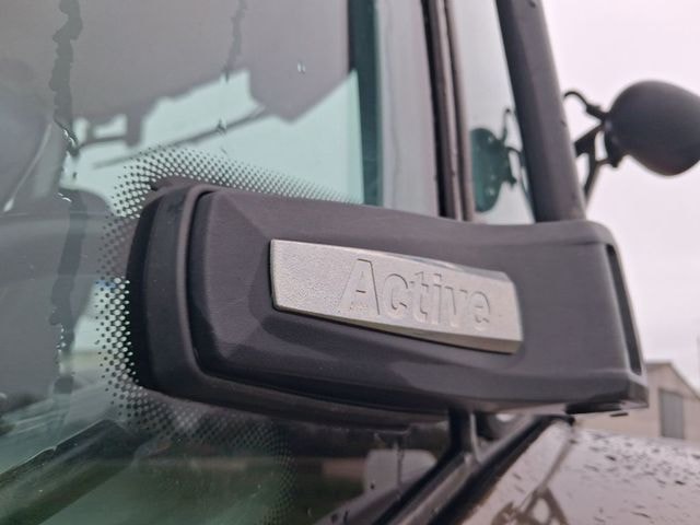 Tracteur VALTRA T174 - photo slide 12