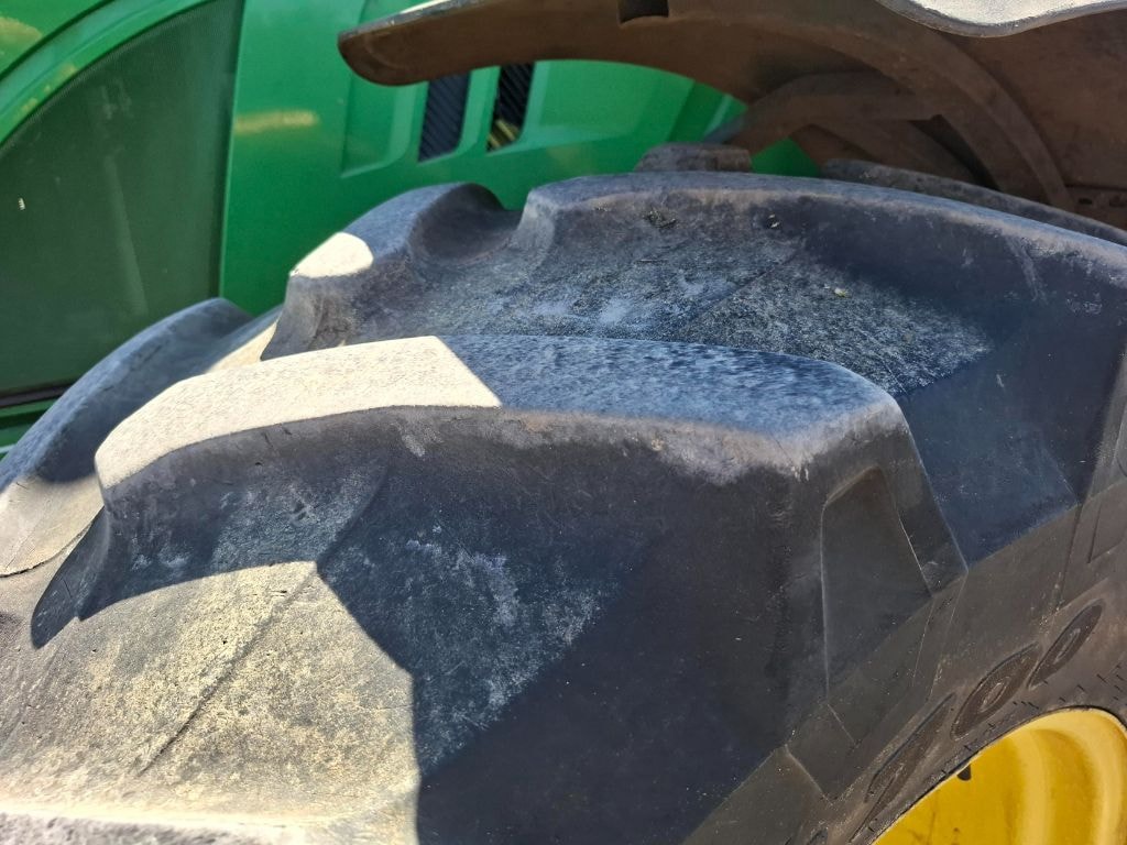 Tracteur chargeur JOHN DEERE 6125R - photo slide 10