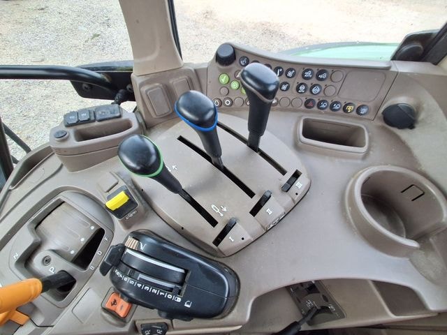 Tracteur JOHN DEERE 6100M - photo slide 17