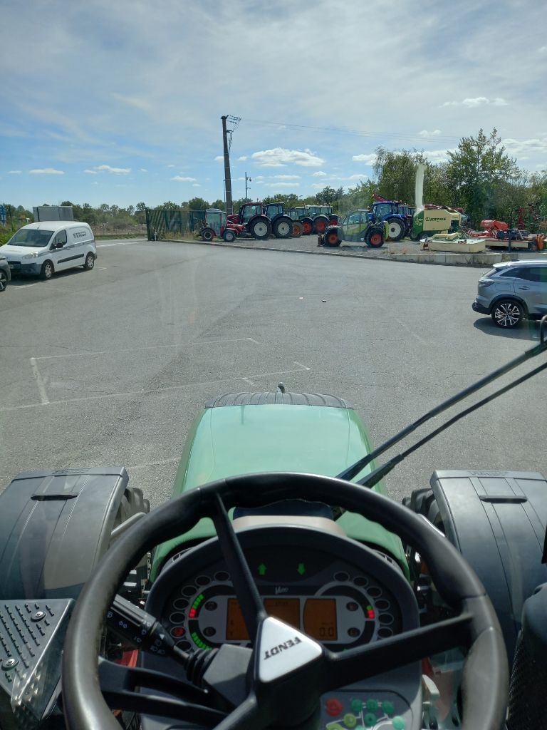 Tracteur FENDT 716 VARIO PROFI - photo slide 19