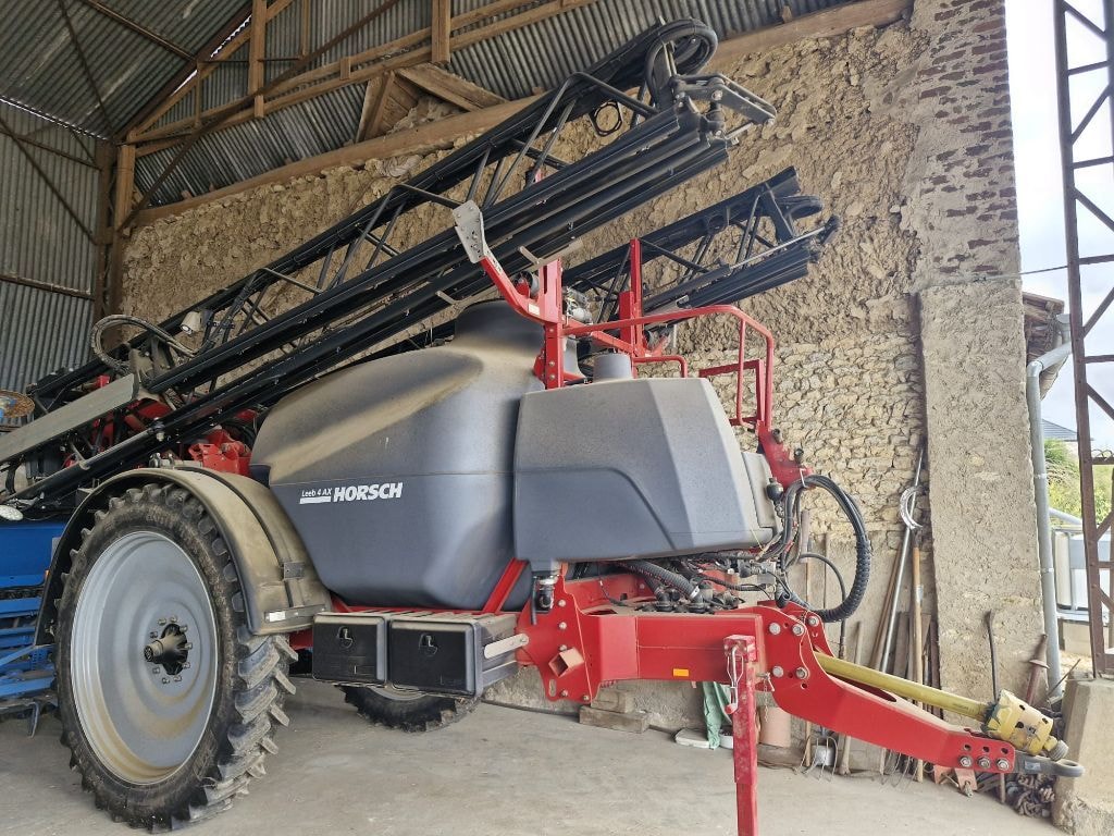 Pulverisateur HORSCH LEEB 4AX - photo slide 1