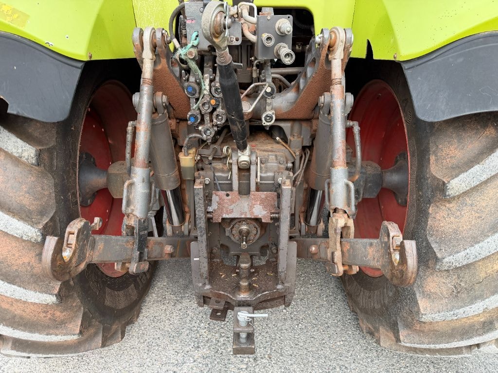 Tracteur CLAAS AXION 810 - photo slide 5