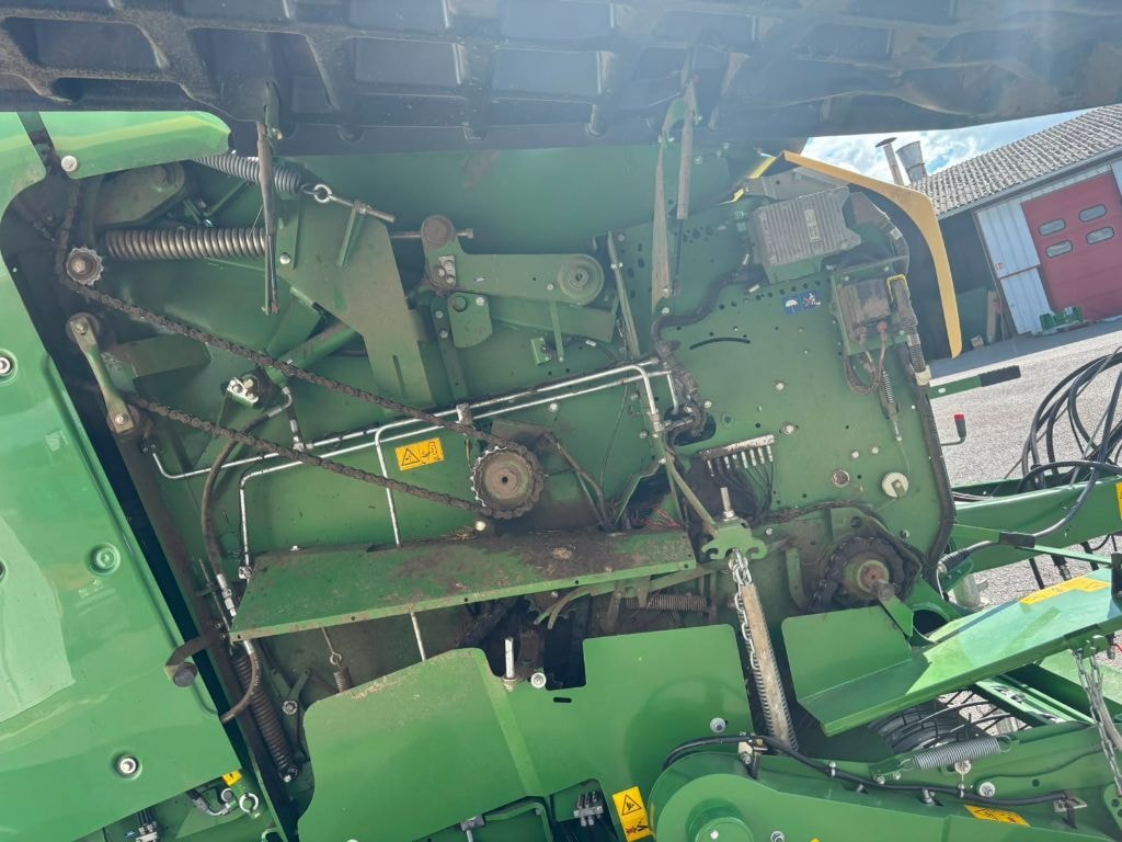 Presse balles rondes KRONE COMPRIMA V150 - photo slide 7