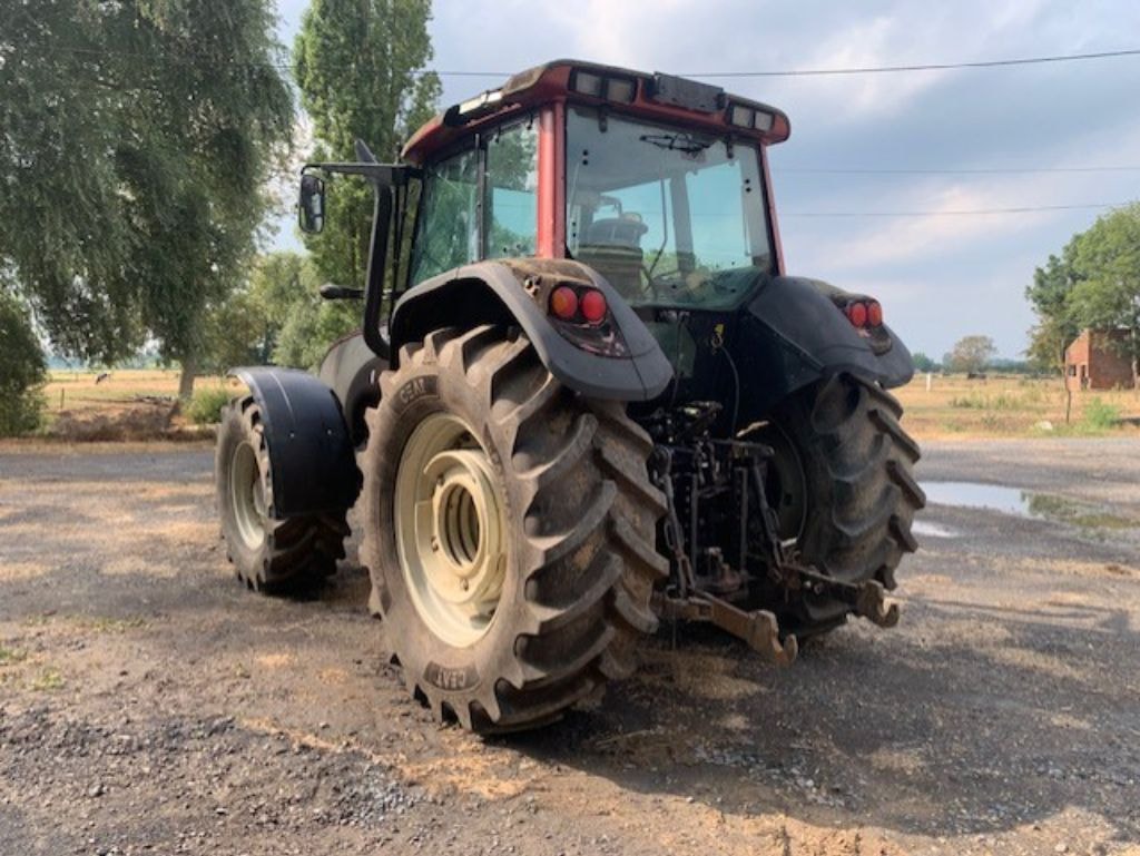 Tracteur VALTRA T160 - photo slide 4