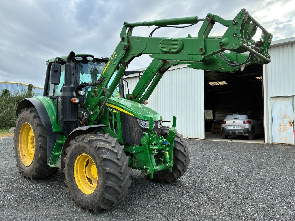 Tracteur chargeur JOHN DEERE 6120 M COMMAN QUAD - photo slide 2