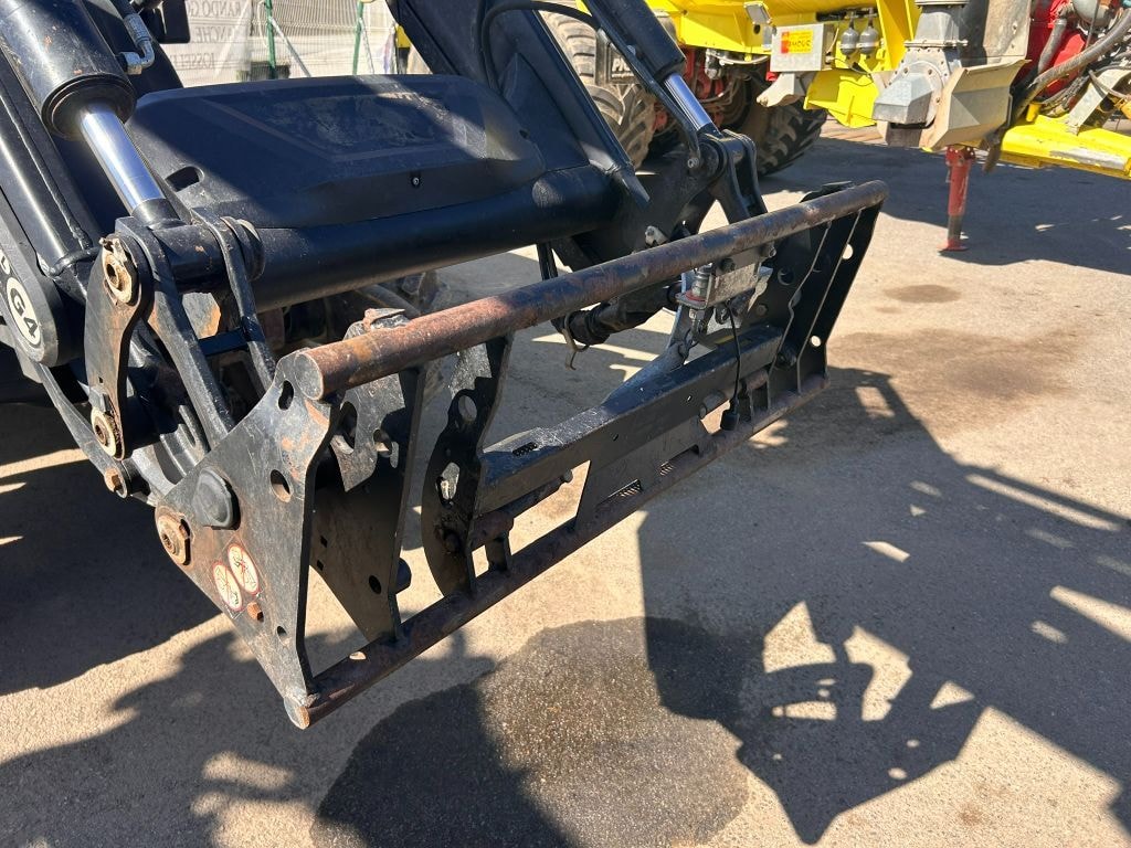 Tracteur chargeur VALTRA A104 Hitech - photo slide 7
