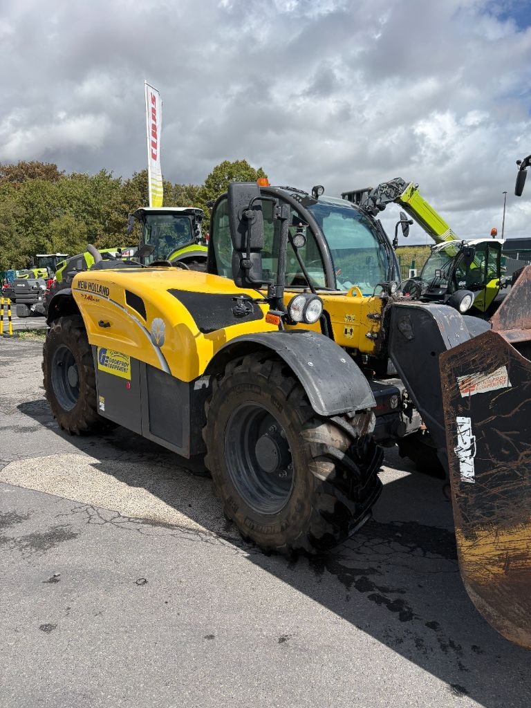 Telescopique NEW HOLLAND TH7.42 plus - photo slide 20