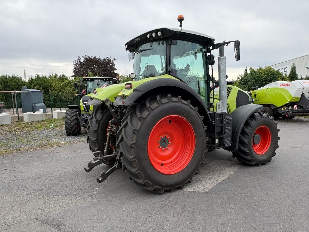 Tracteur CLAAS AXION 810 - photo slide 7