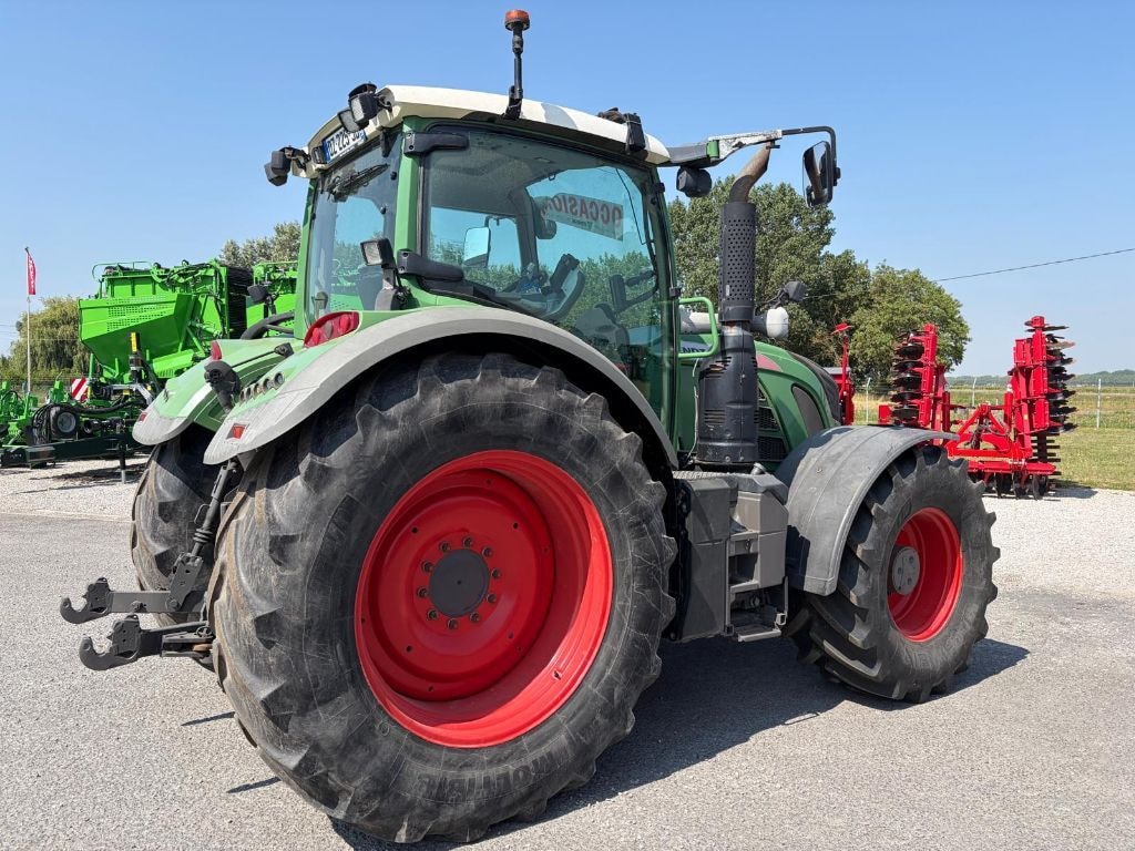 Tracteur FENDT 720 VARIO POWER - photo slide 3
