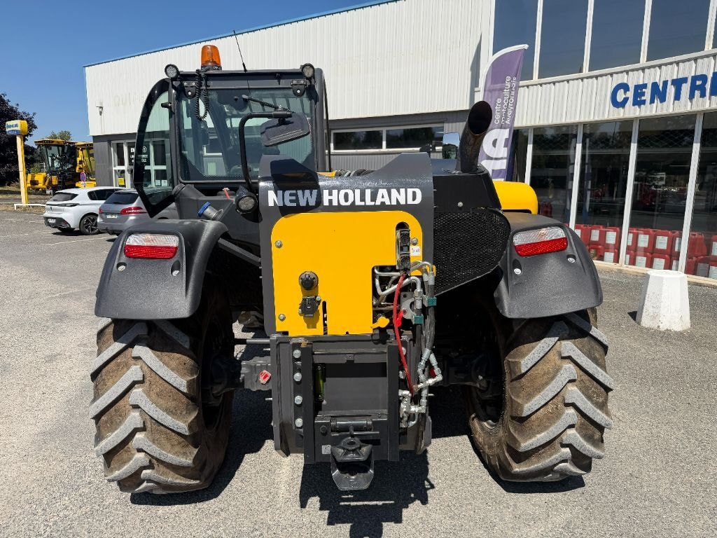 Chariot télescopique NEW HOLLAND TH 6.36         - photo slide 12