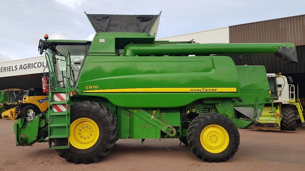 Moissonneuse JOHN DEERE C670 - photo slide 13
