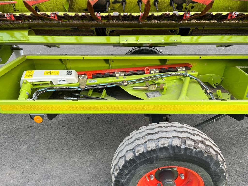 Moissonneuse CLAAS Trion 520 - photo slide 29