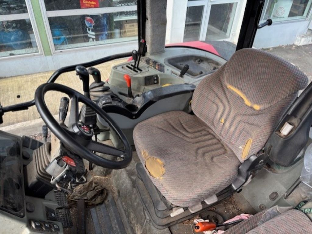 Tracteur chargeur MASSEY FERGUSON 6255 - photo slide 5
