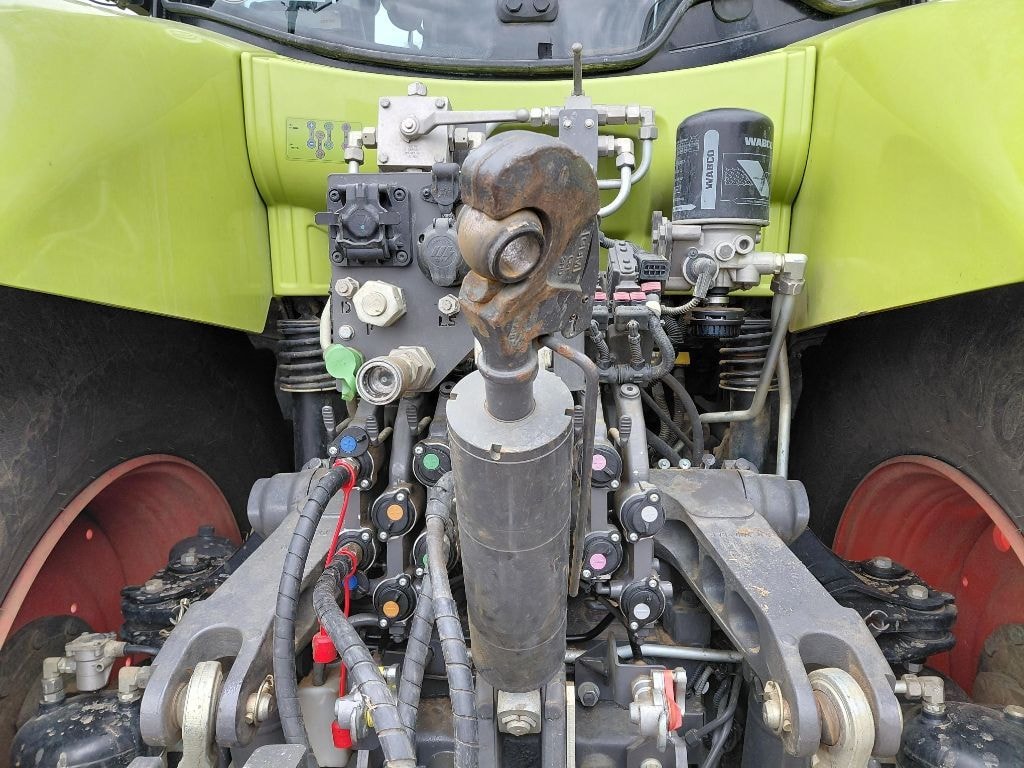 Tracteur CLAAS AXION 810 CMATIC (2) - photo slide 6