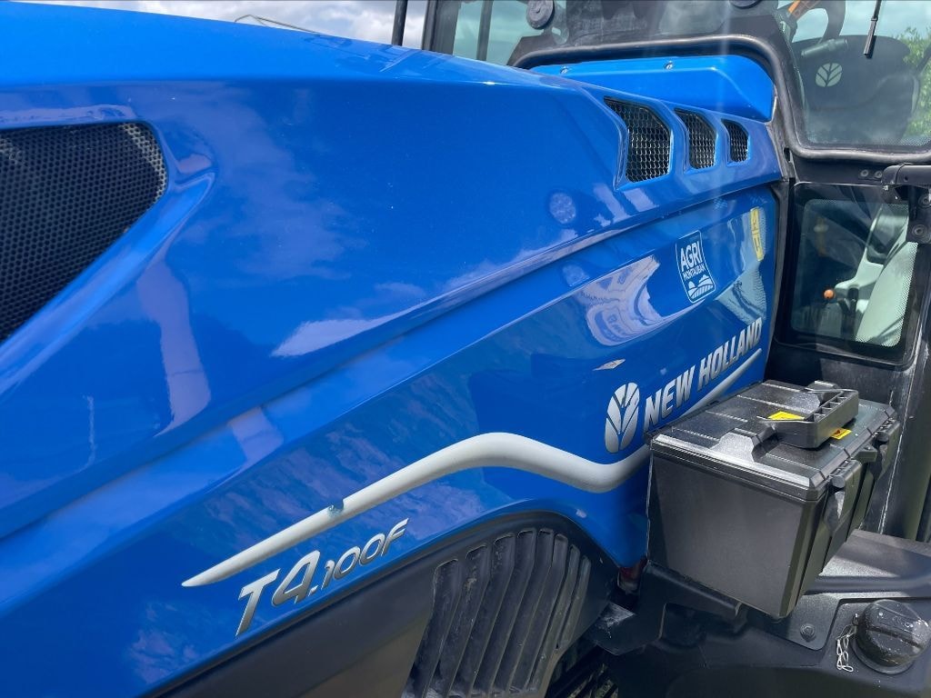 Tracteur NEW HOLLAND T4.100F - photo slide 9