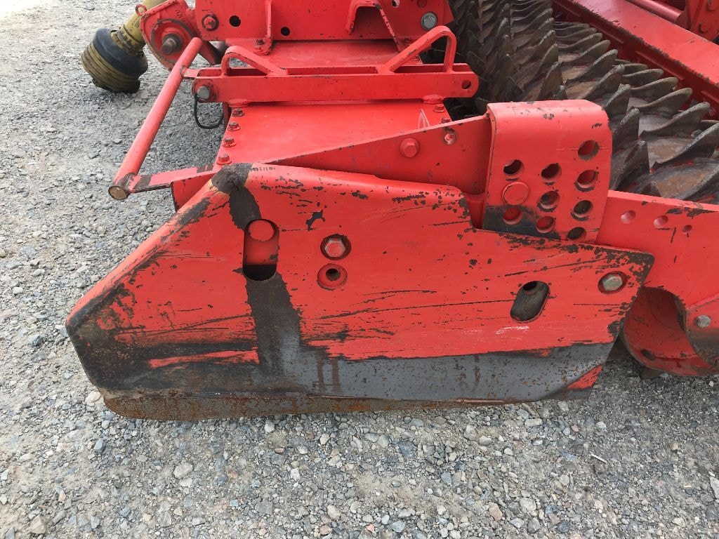 Herse rotative KUHN HRB 302 - photo slide 9