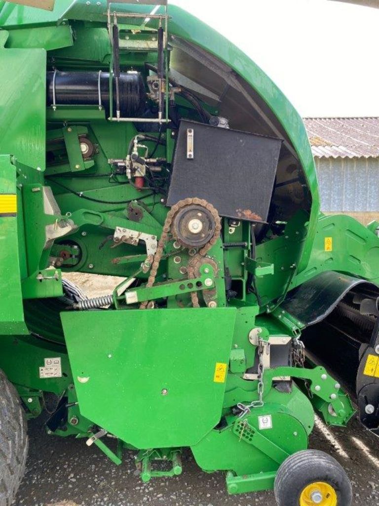Presse haute densite JOHN DEERE L1534 - photo slide 20