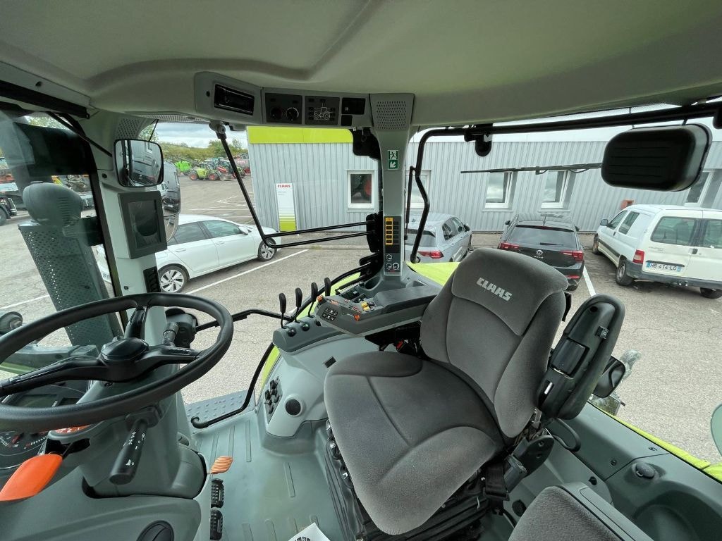 Tracteur CLAAS ARION 650 CIS  - photo slide 6