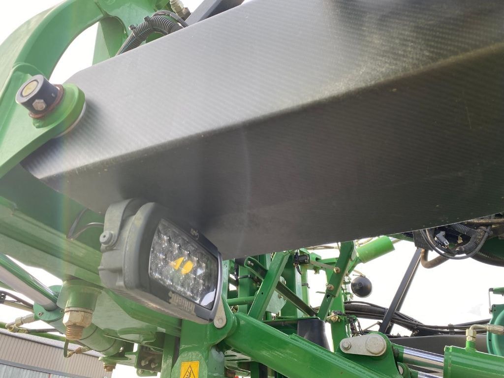 Pulverisateur automoteur JOHN DEERE R4140I - photo slide 13