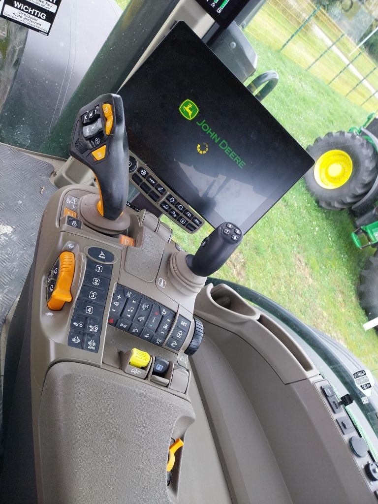 Tracteur JOHN DEERE 8R 370 - photo slide 6