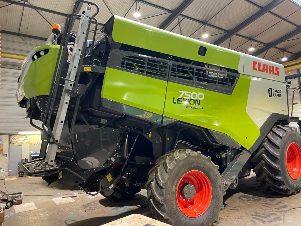 Moissonneuse CLAAS Lexion 7500 - photo slide 7